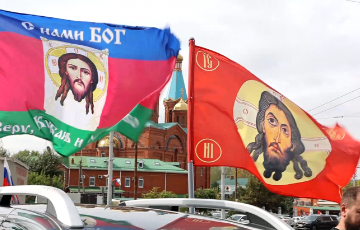 В Краснодаре состоялся общегородской автомобильный Крестный ход "КРесту Твоему поклоняемся, Владыко"